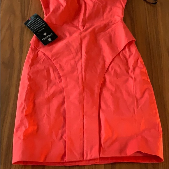 BEBE short peach 🍑 dress fitted - Picture 5 of 6